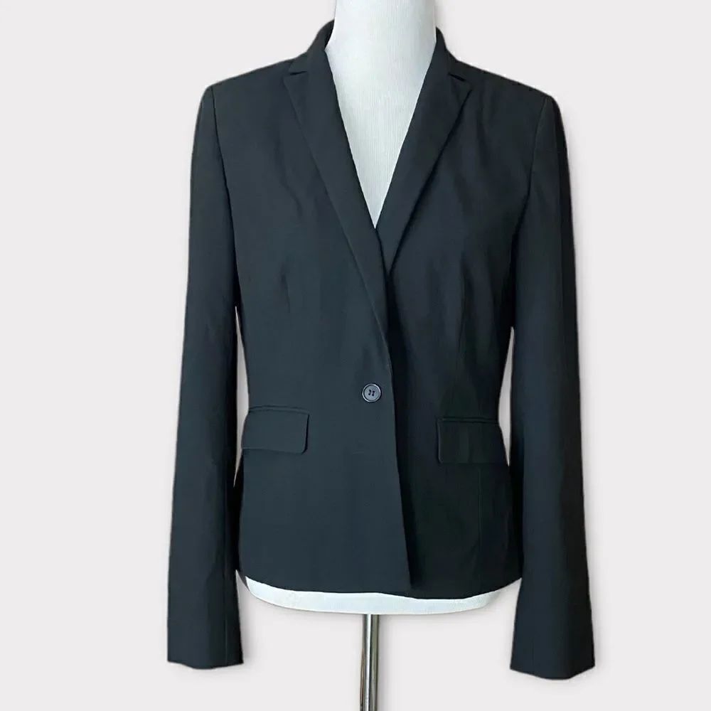 Ann Taylor LOFT Black Academia Minimalist Office Fitted Blazer Flap Pockets